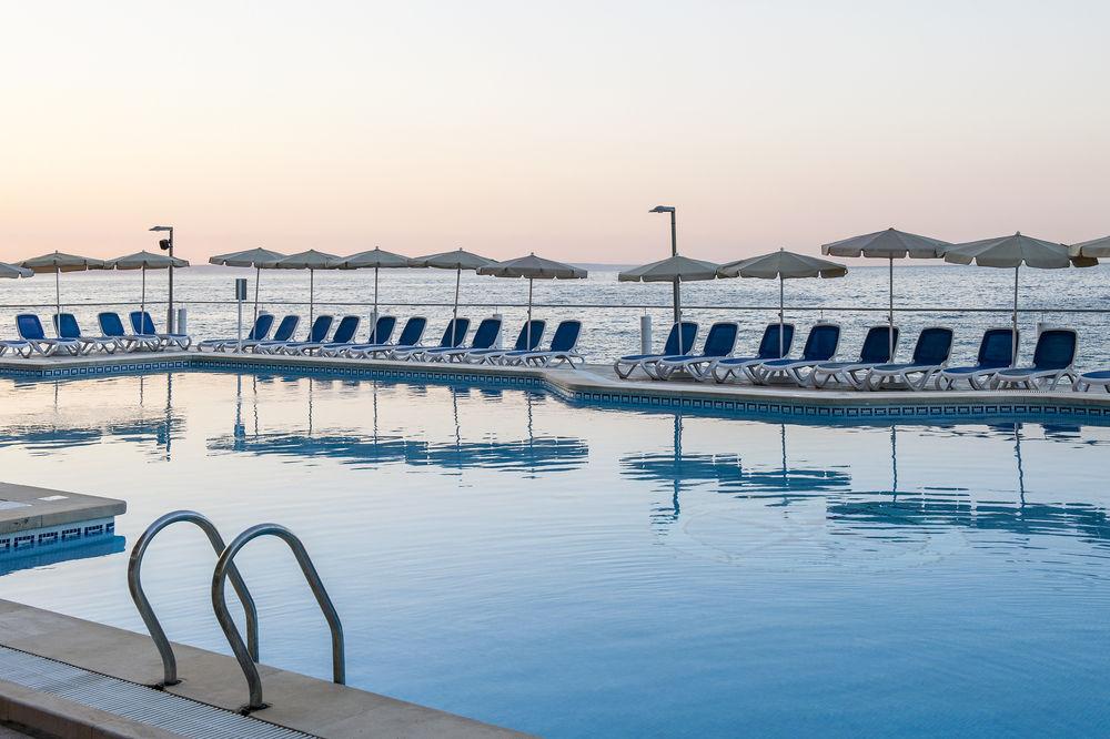 Globales Cala Vinas Adults Only 16+ Hotel Exterior photo