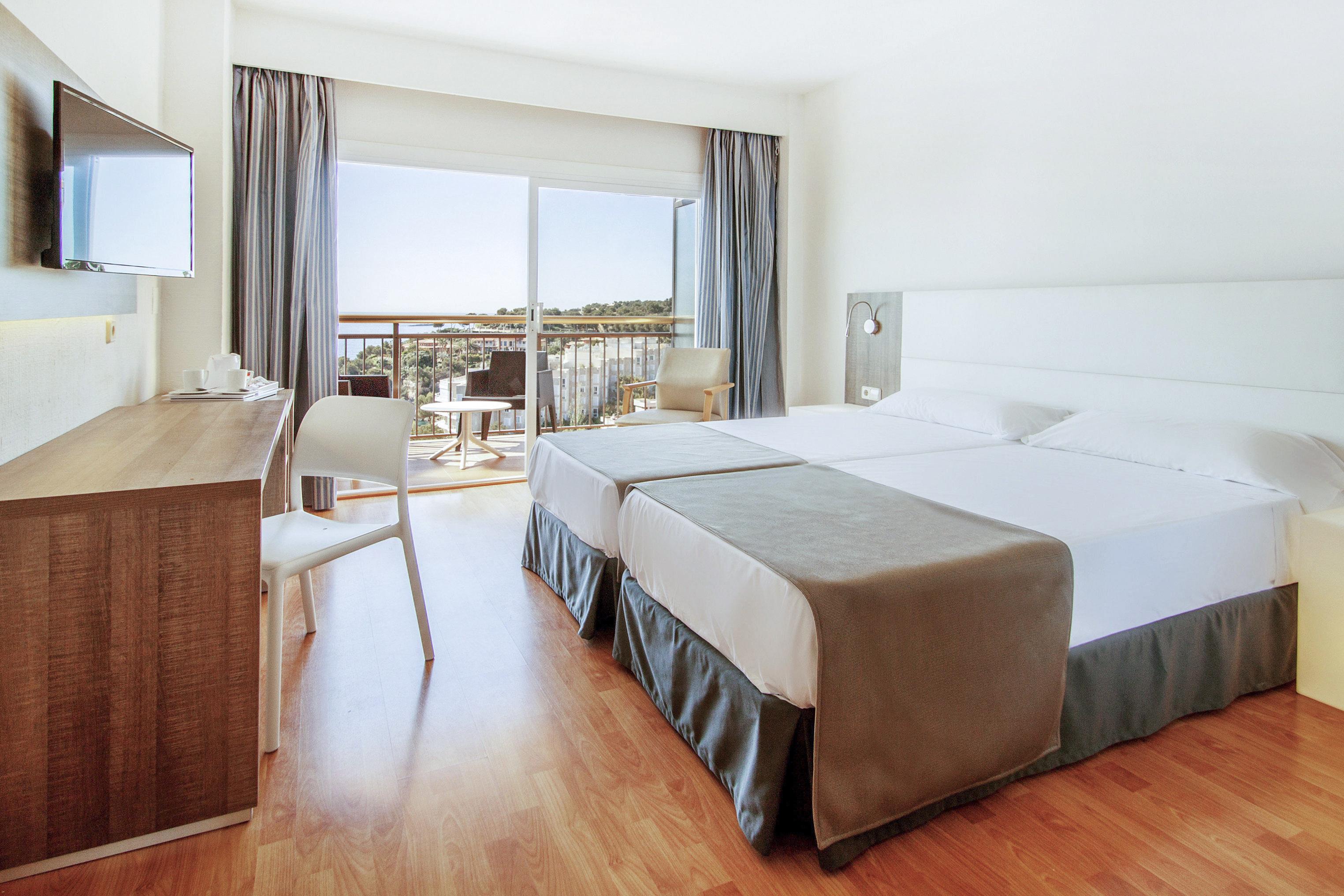 Globales Cala Vinas Adults Only 16+ Hotel Exterior photo
