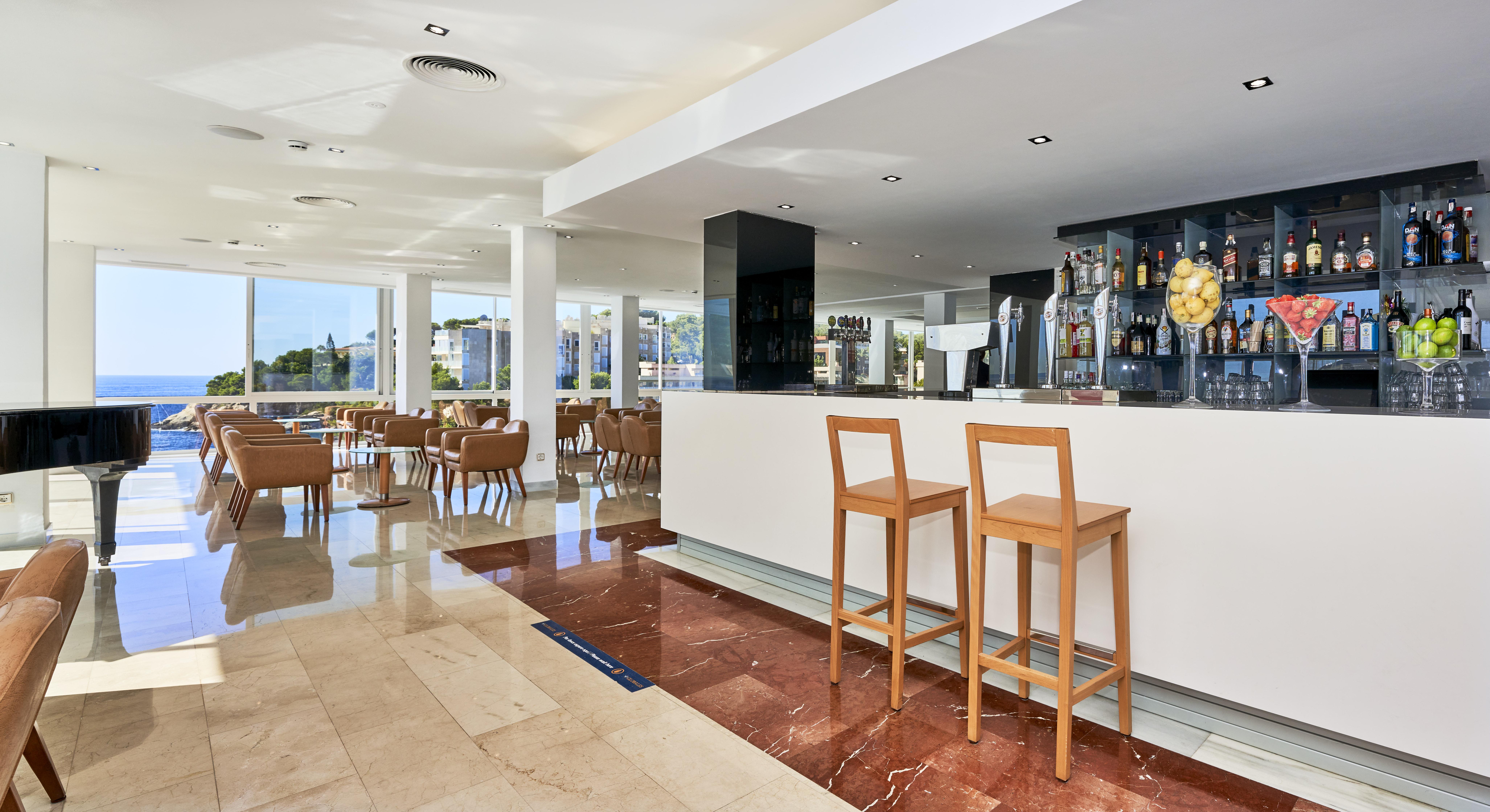 Globales Cala Vinas Adults Only 16+ Hotel Exterior photo
