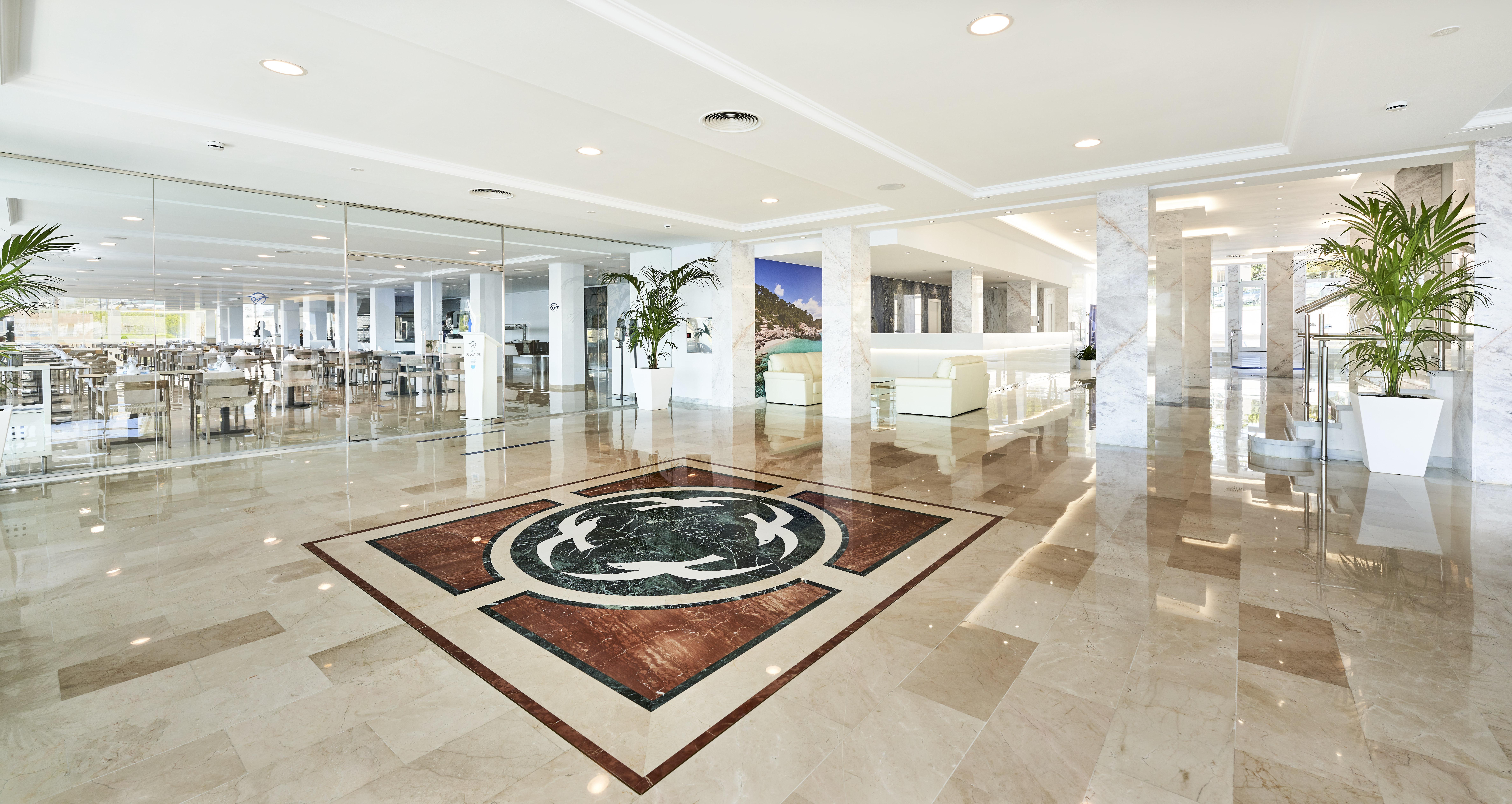 Globales Cala Vinas Adults Only 16+ Hotel Exterior photo