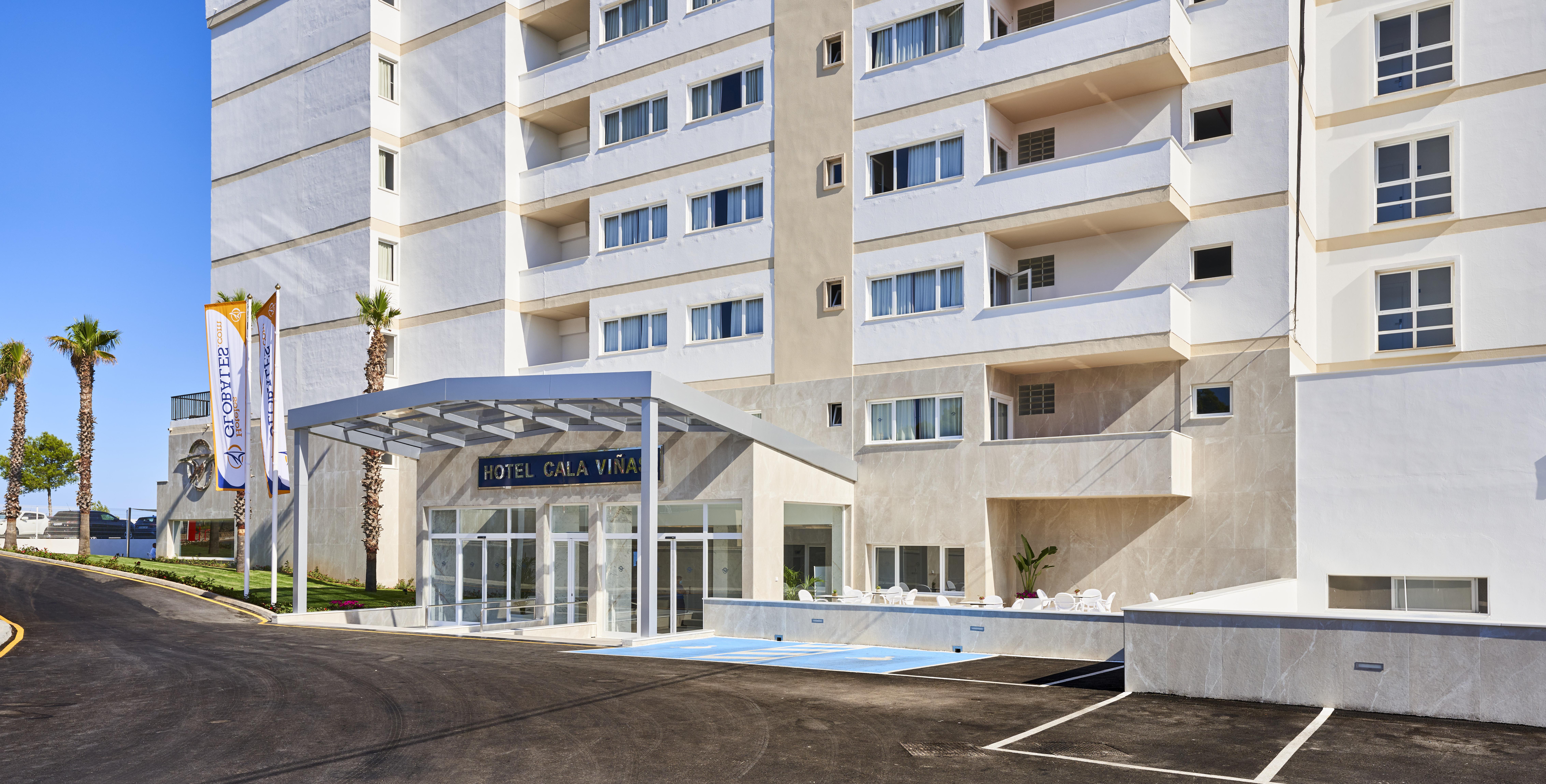 Globales Cala Vinas Adults Only 16+ Hotel Exterior photo