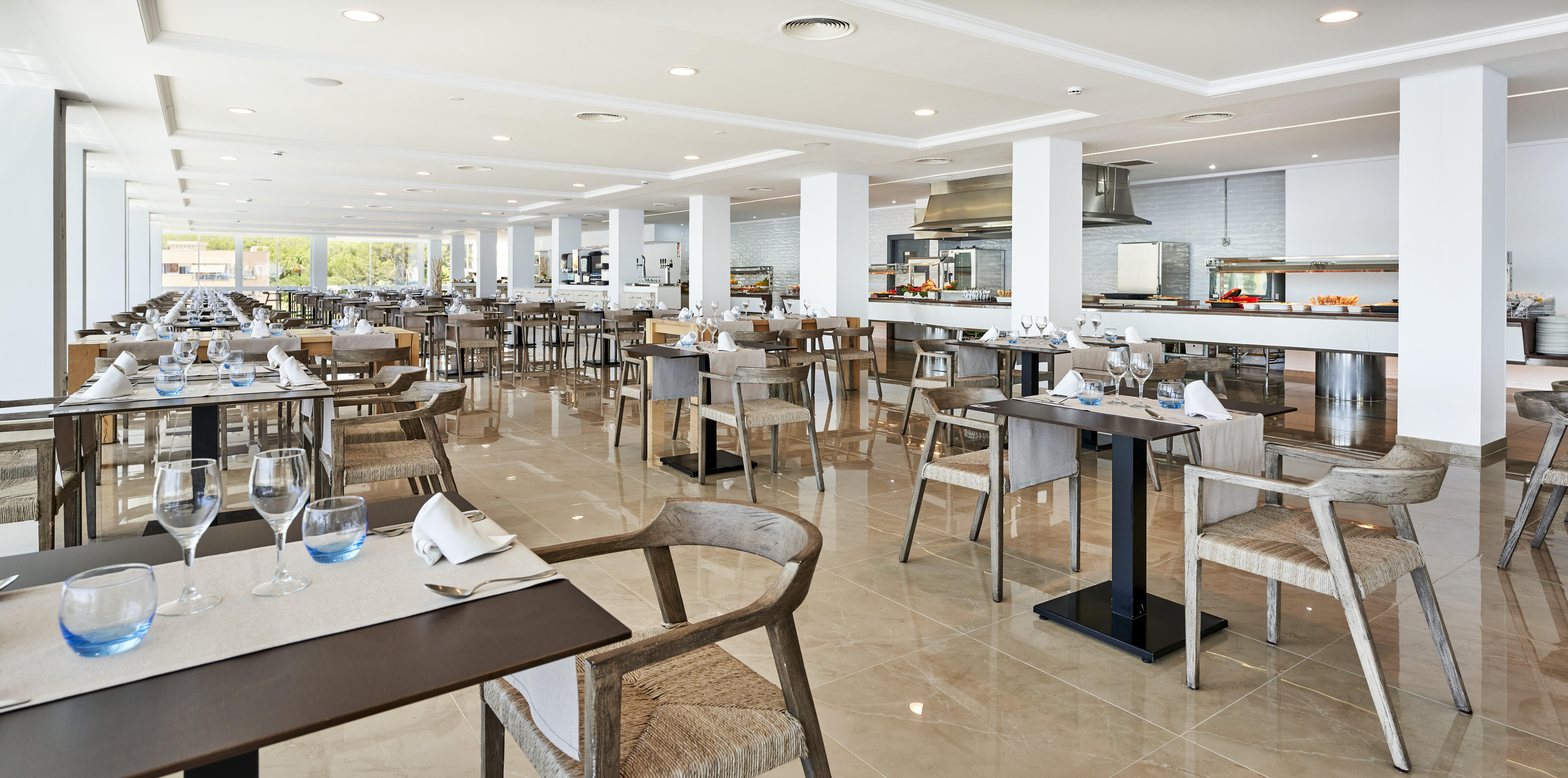 Globales Cala Vinas Adults Only 16+ Hotel Exterior photo