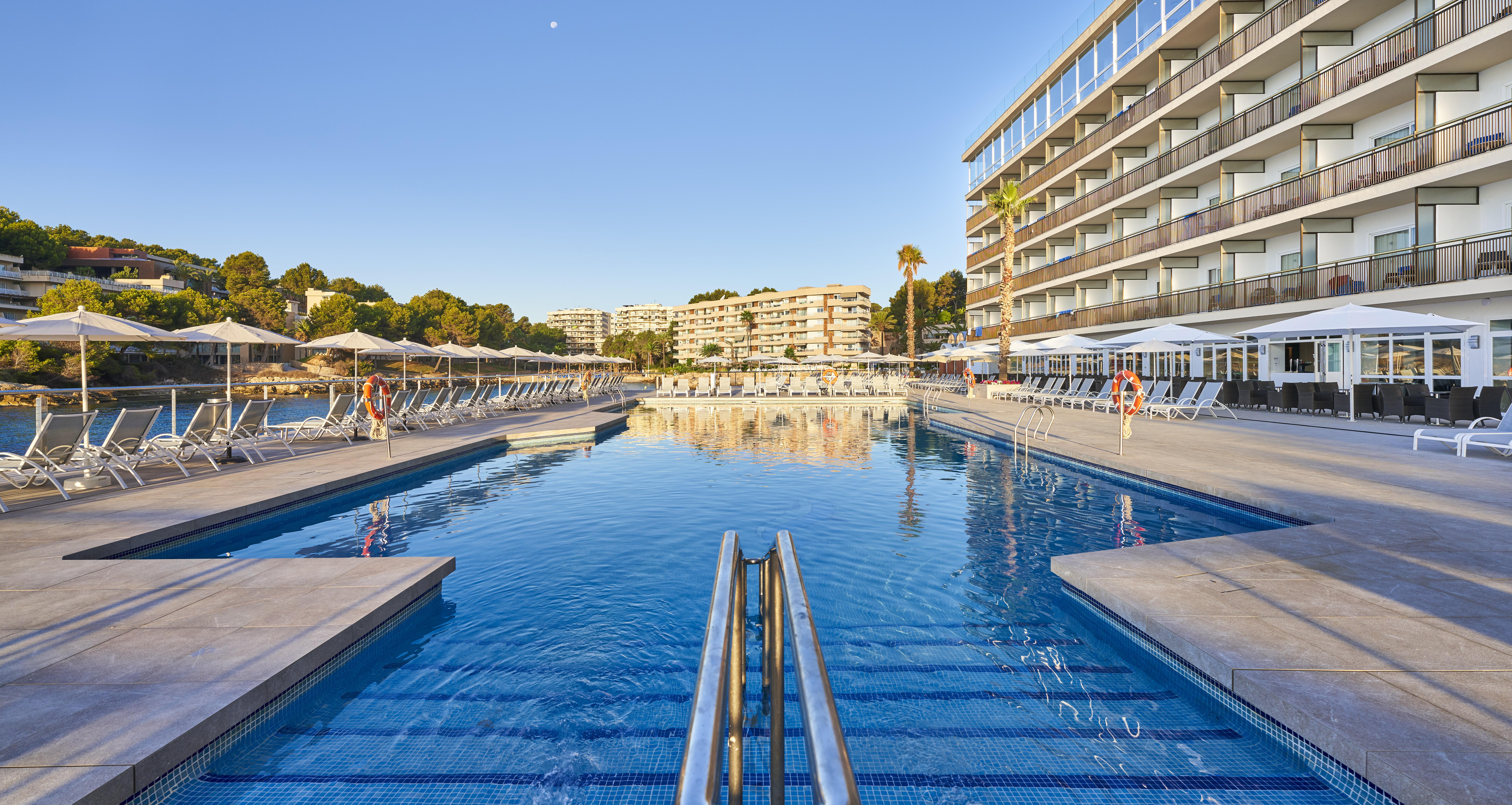 Globales Cala Vinas Adults Only 16+ Hotel Exterior photo